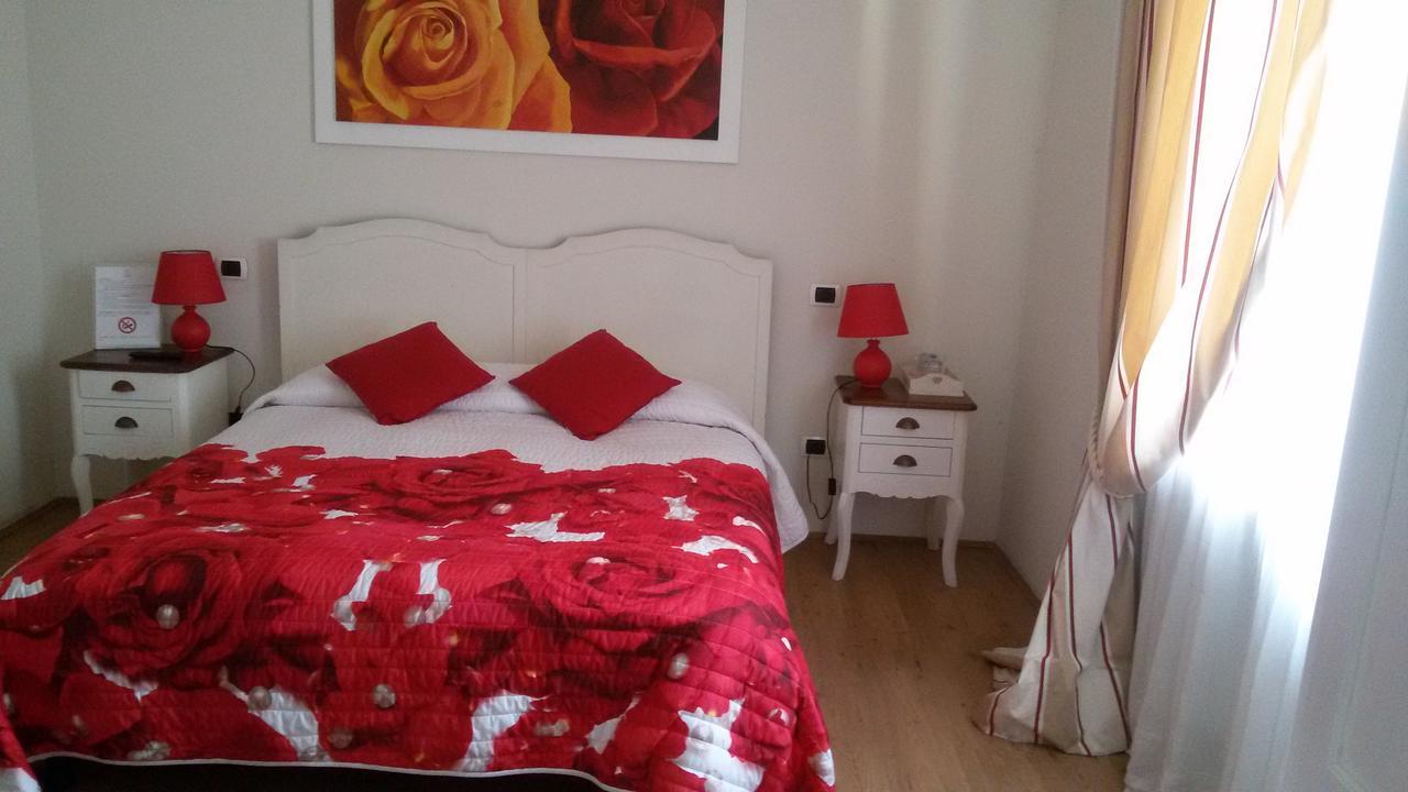 La Rocchetta Bed and Breakfast Valeggio sul Mincio Exteriör bild